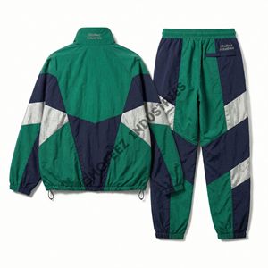 Traje Cortavientos Unisex para Todo Clima, Tecnología Impermeable con Costuras Selladas, Forro de Malla Transpirable para Montañismo y Senderismo - Product Image 3