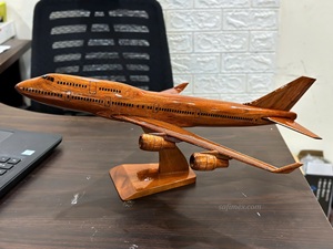 Modèle d'avion Boeing 737/747/757/777 en bois, taille moyenne 40-44 cm, en bois massif, avion civil, décoration de table, provenance Vietnam - Product Image 6