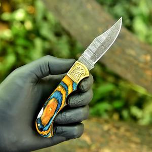 มีดพับทำมือ Damascus Custom OEM พร้อมด้ามสลักลาย มีดพกพาพร้อมปลอกหนัง - Product Image 6