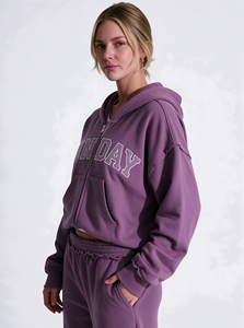 Sweat à capuche zippé pour femme, coupe carrée, couleur prune poussiéreuse, OEM, léger, color block, 100% coton molletonné, broderie, My Own Terms - Product Image 4
