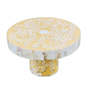 ขาตั้งเค้กงานแต่งงานแบบใหม่ ผลิตจากวัสดุธรรมชาติ ประดับมุกแท้ งานแฮนด์เมด ดีไซน์ดอกไม้สั่งทำพิเศษ ขาตั้งช็อคโกแลต - Product Image 2