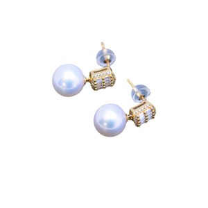 Boucles d'oreilles en perles rondes blanches d'eau douce de 9-10 mm en gros, argent S925 avec une forte brillance et de légères imperfections pour princesse - Product Image 5