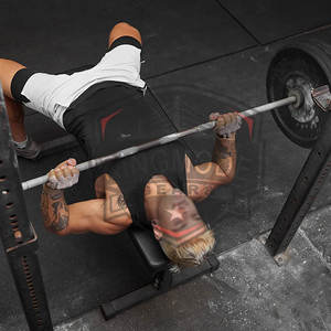 Guantes de Cuero para Levantamiento de Pesas con Protección Transpirable Antideslizante en la Palma y Muñequeras para Uso en el Gimnasio - Product Image 6