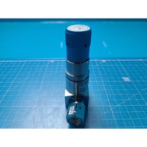 Régulateur de gaz de process CKD PGM-H-60-4R, utilisé comme pièce détachée pour équipement semi-conducteur d'occasion - Product Image 5