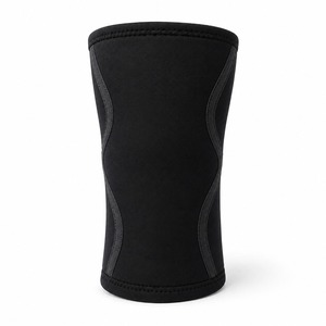 Genouillères de haute qualité dotées d'un tissu extensible respirant, d'un design ergonomique et d'une compression fiable pour un confort d'entraînement supérieur. - Product Image 6