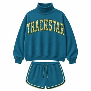 Ensemble streetwear pour femmes, sweat-shirt en molleton à col montant et short, modèle TS-SET-076 - Product Image 1