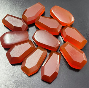 Pierre précieuse naturelle en onyx rouge, taille cercueil, polie, pour la fabrication de bijoux, vente en gros - Product Image 4