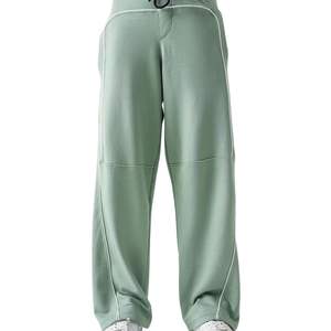 Pantalon de jogging décontracté en molleton surdimensionné pour homme avec cordon de serrage et poches – Idéal printemps-automne - Product Image 1