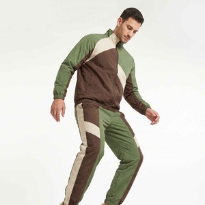 High Quality Custom Design Nylon Tracksuit Windbreaker <b>Jackets</b> and Nylon Pants Tracksuit Windbreaker Set - Product Image 3
