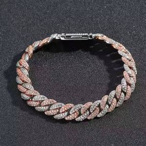 Bracelet cubain en moissanite avec logo personnalisé, style hip-hop, plaqué or 18 carats, disponible au meilleur prix, directement de l'usine. - Product Image 6