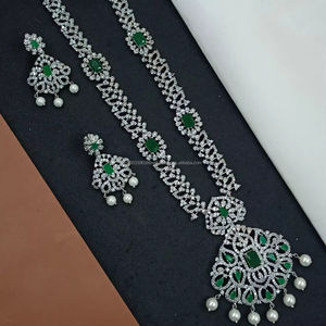 Ensemble de bijoux de mariée en diamant américain classique Collier et boucles d'oreilles en deux pièces pour mariage Style classique à la mode - Product Image 1