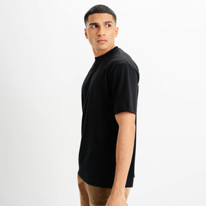 T-shirt Homme Streetwear Vierge Noir Épais 100% Coton Doux Jersey 240 GSM Surdimensionné Lourd Respirant de Bonne Qualité pour la Vente en Gros - Product Image 4