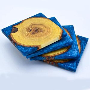 Posavasos de madera de roble premium con epoxi azul, posavasos cuadrados de madera para bebidas, posavasos perfectos para tazas, decoración para el hogar y la cocina. - Product Image 1