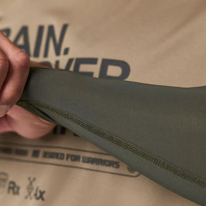 Manchons de compression pour le bras, couleur verte, fabriqués au Pakistan, pour la sécurité sportive, avec soutien du coude, prix de gros, fournisseur fiable - Product Image 4