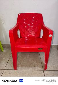 Chaise de salon en plastique moulé avec accoudoirs, dossier solide, empilable, chaise de loisirs moderne pour la maison, le jardin, le bureau - Product Image 4