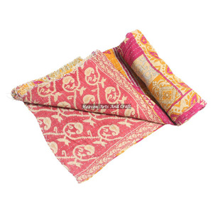 Lote al por mayor de la India: Manta de cama vintage Kantha de sari, cosida a mano, reversible, de sari antiguo, de gran tamaño. - Product Image 3