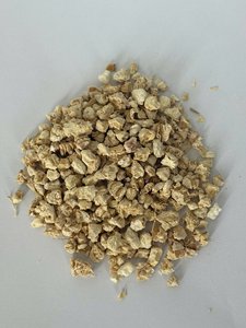 Les granulés de rafles de maïs sont l'un des matériaux de litière pour animaux de compagnie aujourd'hui grâce à leurs propriétés naturelles, sûres et hautement efficaces. - Product Image 2