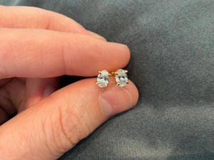 Boucles d'oreilles classiques en or 14 carats avec diamants ovales de laboratoire de 1,00 carat, élégantes boucles d'oreilles en diamant, cadeau d'anniversaire pour femme - Product Image 4