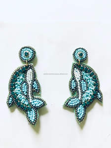 Boucles d'oreilles pendantes classiques en perles de rocaille brodées, motif lapin, design rectangulaire, pour anniversaire orthodoxe - Product Image 4