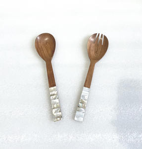 Nouveauté : service à salade en bois et résine, idéal pour servir la salade à la maison, dans la cuisine, lors de fêtes et d'événements, au prix d'usine. - Product Image 5