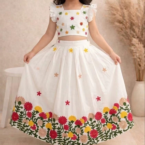 ชุดเลเฮนกาสไตล์ใหม่ พร้อมส่ง ตัดเย็บสำเร็จ ใส่ได้เลย - Product Image 1