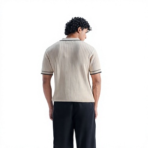 เสื้อเชิ้ตผู้ชายผ้าเนื้อนุ่มถักน้ำหนักเบา 220 กรัม ระบายอากาศได้ดี ดีไซน์ผสมโพลีเอสเตอร์และคอตตอน แขนสั้น สวมใส่สบาย เหมาะสำหรับทุกวัน - Product Image 6