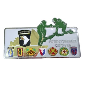 Monedas personalizadas de metal esmaltado suave con acabado brillante en negro, níquel, oro, plata y cobre. - Product Image 3