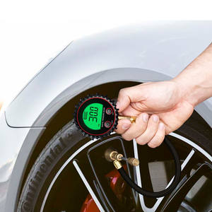 Manomètre numérique de pression d'air Roadpower (RP-DG-442) 442, 200 PSI avec outils de valve et écran facile à lire avec rétroéclairage vert - Product Image 2