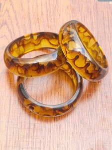 Pulsera de Resina Moderna, Hecha a Mano, para Mujer, Venta al Por Mayor - Product Image 6
