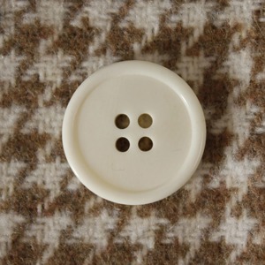 Botones de Hueso de Búfalo de Color Sólido para Chaquetas, Aptos para Ropa de Hombre y Mujer, Botones de Hueso de Cuatro Agujeros, Artesanía Natural - Product Image 3