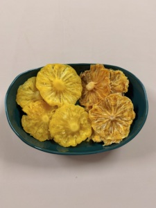 Ananas séché moelleux 250g/500g Jaune doré Prêt à consommer Sans sucre Collation saine Fabriqué au Vietnam pour la vente au détail et les distributeurs - Product Image 3