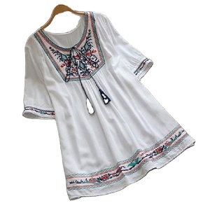 Tunique blanche avec broderie florale et boutons pour femmes, chemisiers à manches longues avec ourlet en dentelle, chemisiers et chemises de Style - Product Image 1