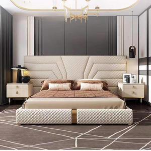 Cama King Size de Madera de Teca Sólida Moderna y Lujosa con Cabecera Tapizada y 2 Mesitas de Noche, Juego de Dormitorio - Product Image 1