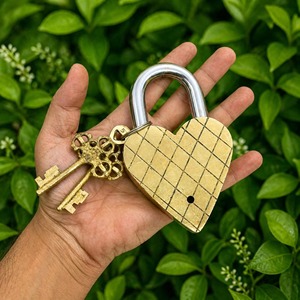 Heart Shaped Design <b>Padlock</b> Top Quality Rose Design Handmade <b>Padlock</b> Traditional Brass Polished With 2 Key Main Door Home Safety - Product Image 3