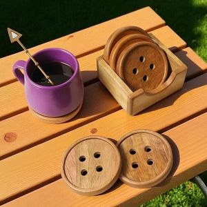 Ensemble de sous-verres en bois écologiques avec design bouton, sous-verres ronds en bois naturel pour tables de café, de salle à manger et de cuisine - Product Image 3
