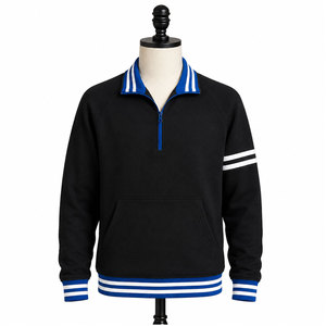 Sweat-shirt personnalisé noir à col zippé pour homme, avec col et poignets rayés bleu et blanc, poche kangourou, pull athlétique, fermeture éclair grecque - Product Image 1