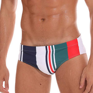 Vente en gros de maillots de bain pour hommes personnalisés, couleur unie, imprimés, respirants, logo personnalisé, maillots de bain de plage imperméables à l'avant - Product Image 5