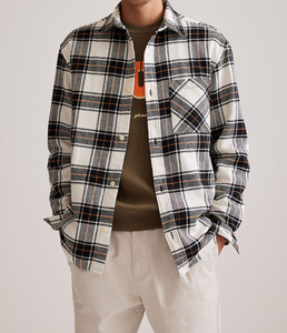 Camisa Casual de Satén Antiarrugas Personalizada de Alta Calidad, Camisa de Manga Larga con Botones, Corte Recto, Bordada, de Poliéster, para Hombre - Product Image 1