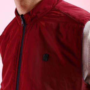 Chaleco Térmico de Lujo Personalizado de Alta Calidad con Cuello Alto y Batería para el Invierno - Product Image 5