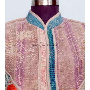 Chaleco de punto hecho a mano para verano y otoño, estilo Kantha, estilo patchwork, chaqueta vintage japonesa multicolor, ropa exterior informal. - Product Image 2