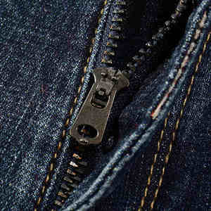 Pantalon en jean slim pour homme de haute qualité, design personnalisé, style streetwear, respirant, jean délavé léger pour l'hiver - Product Image 5