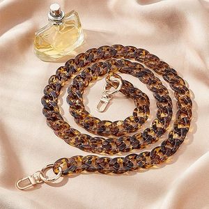 Cadena de resina hecha a mano, joyería de moda, elegante collar de resina colorido, ligero, duradero, moderno para mujeres y niñas Tradebyd - Product Image 1