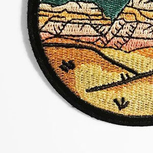 Écussons brodés personnalisés pour vêtements, vente en gros, design numérique, tissu sergé, pour robes et mode - Product Image 5