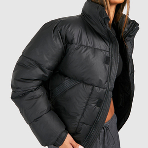 Chaqueta Acolchada Negra con Capucha para Mujer, Manga Larga, Relleno de Poliéster, Cortavientos, Abrigo de Invierno, Cierre de Cremallera, Corte Corto - Product Image 6