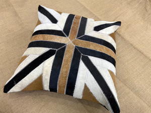 Cuir de vachette fait à la main Designer British Union Jack taie d'oreiller patchwork en blanc noir et marron Livraison gratuite - Product Image 2