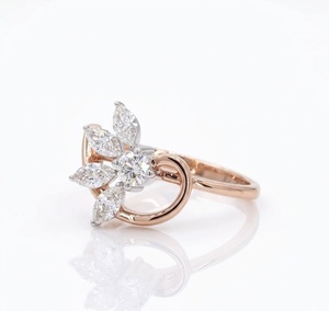 แหวนทองคำ 14K/18K รูปใบไม้ทรงมาร์คีส์ ดีไซน์ดอกไม้ แหวนหมั้น แหวนแต่งงานแบบวงแหวนพันกัน แหวนสัญญาประดับดอกไม้ - Product Image 6