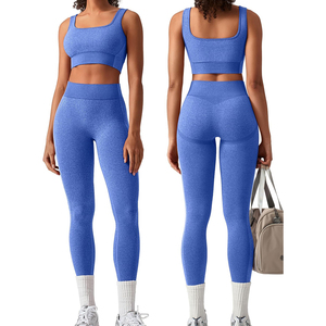 Conjunto de Yoga Rosa de Dos Piezas: Leggings de Cintura Alta y Sujetador Deportivo con Espalda Cruzada y Cuello Cuadrado, Sin Costuras, de Color Liso, en Spandex y Poliéster - Product Image 6