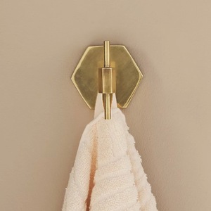 Crochet double en métal brossé élégant, résistant et robuste, solution de suspension pour hôtel - Product Image 1