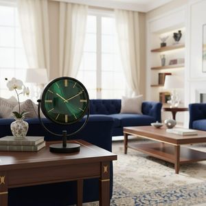 Horloge de bureau circulaire traditionnelle, cadran en marbre vert, aiguilles dorées, mouvement mécanique silencieux, support en métal noir, fonction de projection - Product Image 4