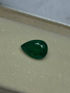 Émeraude naturelle de forme poire, vert vif, qualité supérieure, pierre précieuse non montée - Product Image 5